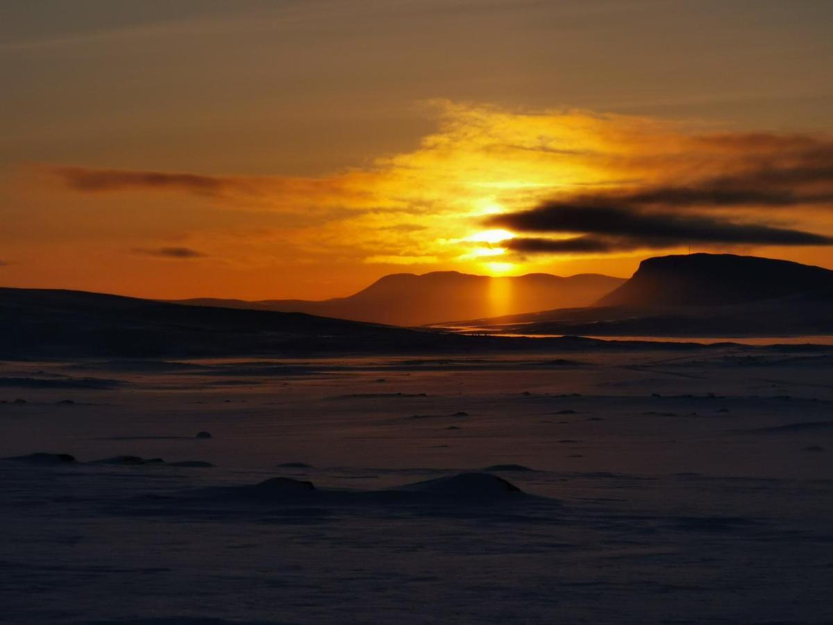 Cahkal Hotel Kilpisjärvi Екстериор снимка
