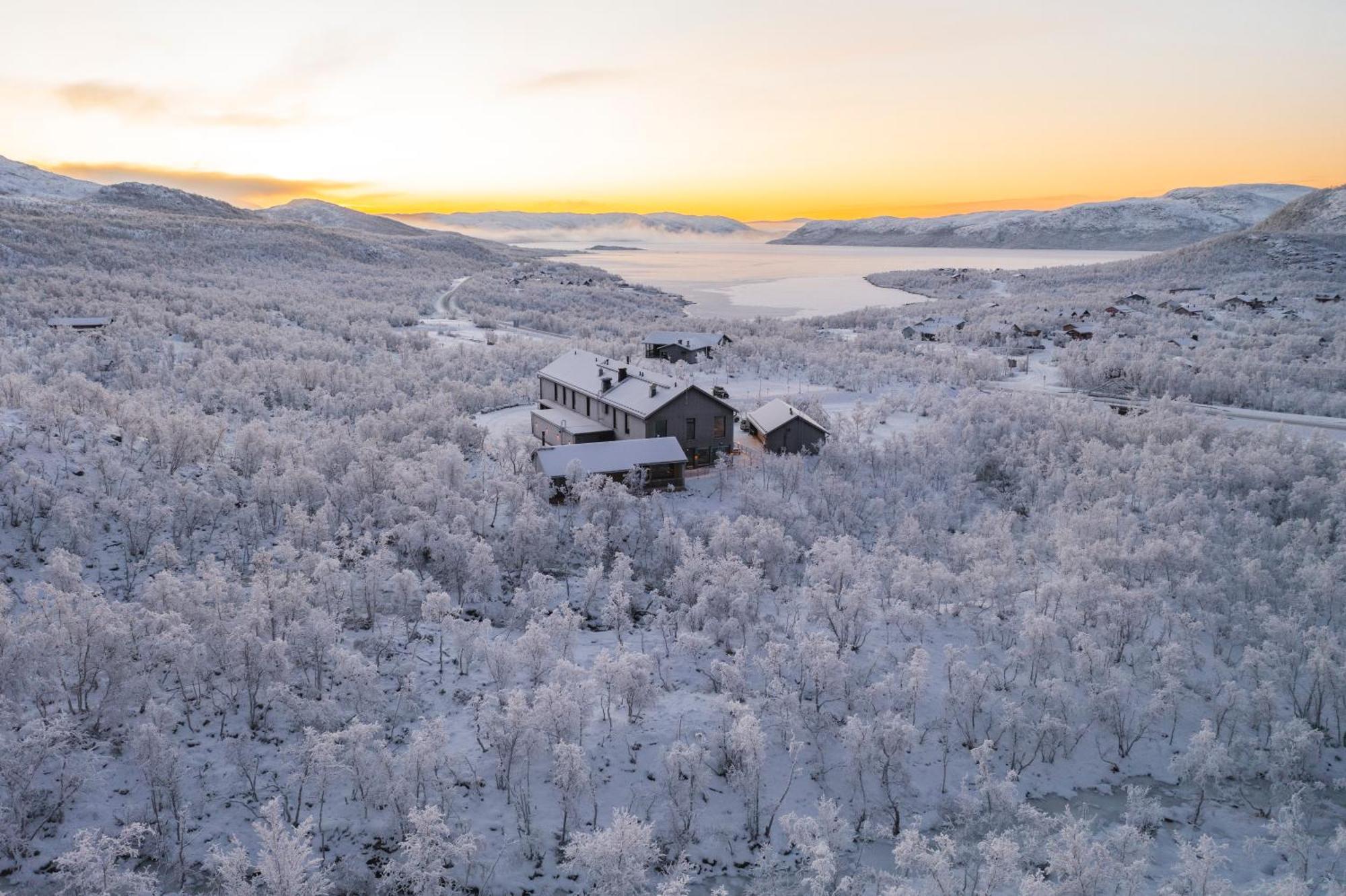 Cahkal Hotel Kilpisjärvi Екстериор снимка
