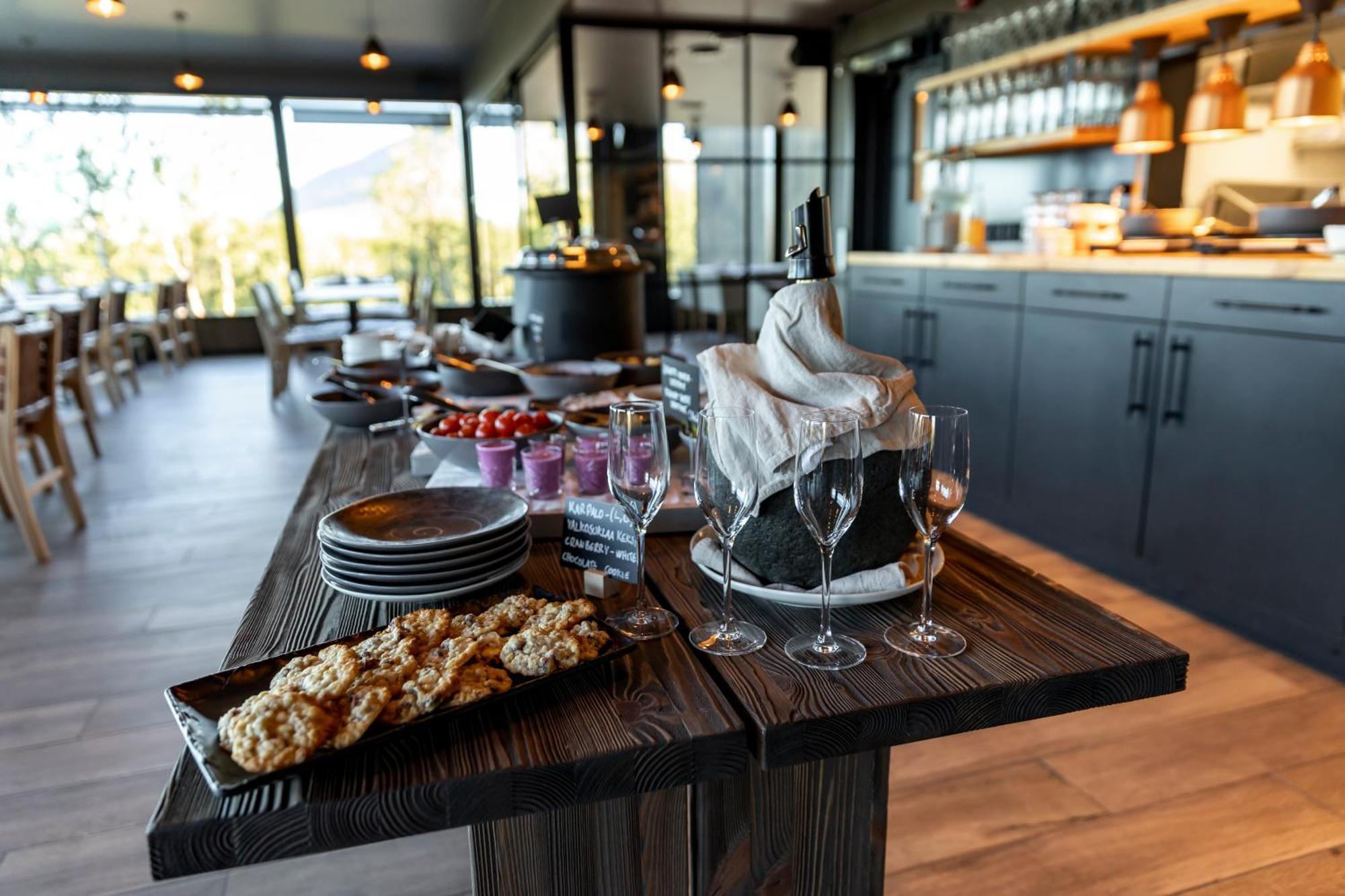 Cahkal Hotel Kilpisjärvi Екстериор снимка